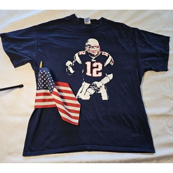 Vintage TOM BRADY New England Patriots #12 T-Shirt XL VTG NFL Silhouette Uniform - Picture 2 of 8